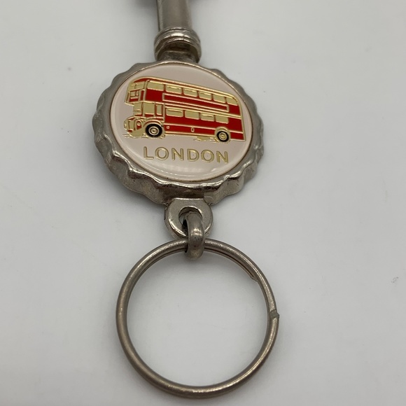 Vintage London Double Decker Bus Travel Keychain/Keyring - Picture 2 of 8